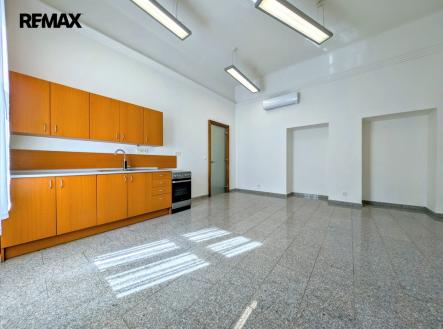 Pronájem bytu, 2+kk, 47 m²