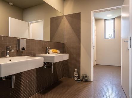 Pronájem kanceláře, 397 m²