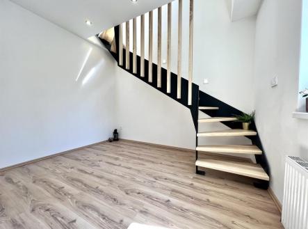 Pronájem bytu, 2+1, 40 m²