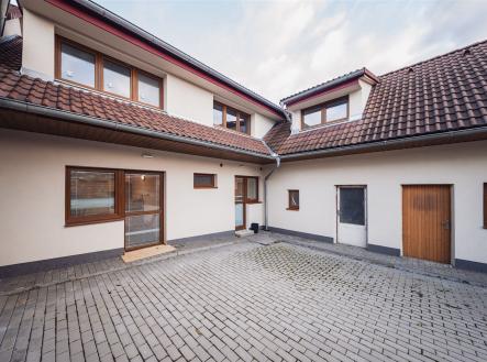 Pronájem bytu, 3+kk, 70 m²