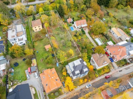 Prodej pozemku pro bydlení, 1 300 m²