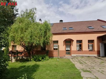 Prodej - dům/vila, 241 m²