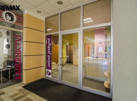 Pronájem obchodní prostory, 72 m²