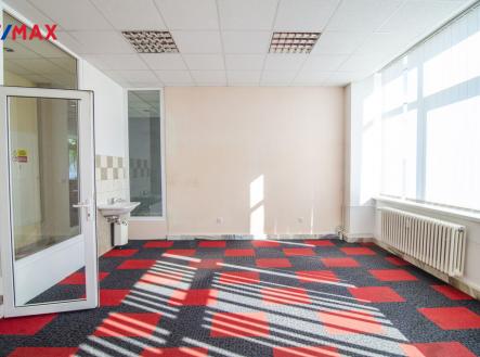 Pronájem - kanceláře, 28 m²