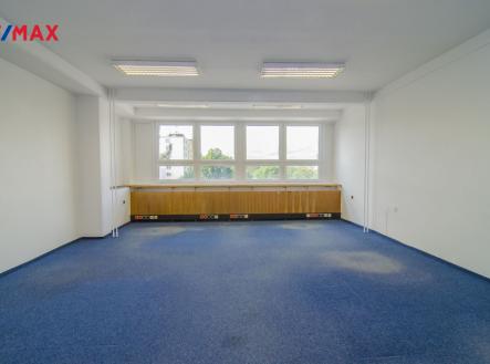 Pronájem - kanceláře, 44 m²