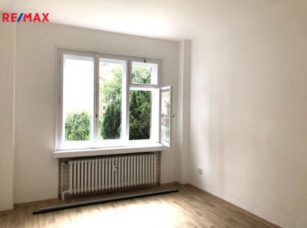 Pronájem bytu, 1+kk, 26 m² obrázek