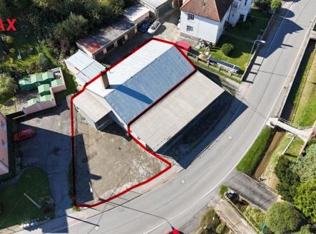 Pronájem - skladovací prostor, 238 m²