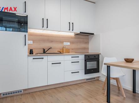 Pronájem bytu, 1+kk, 40 m²