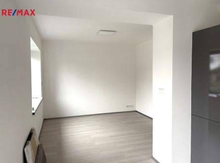 Pronájem bytu, 3+kk, 63 m²