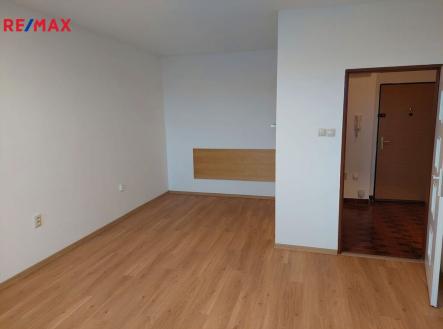 Pronájem bytu, 1+kk, 35 m²