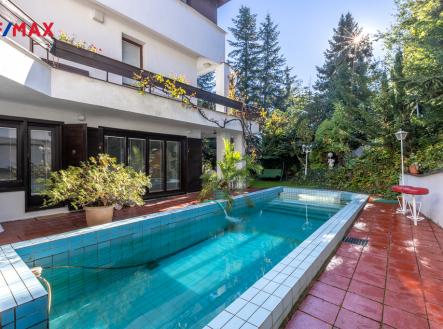 Prodej domu/vily, 950 m² obrázek