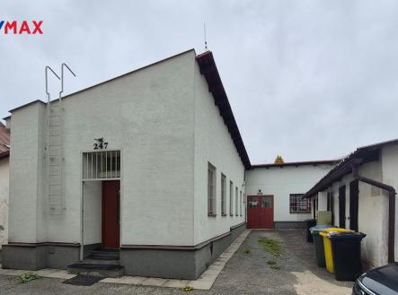 Pronájem - obchodní prostor, 129 m²