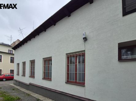 Pronájem obchodní prostor, 129 m²