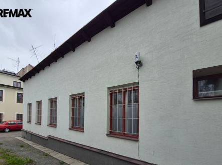 Pronájem obchodní prostor, 129 m²