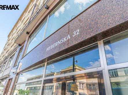 Pronájem obchodní prostor, 526 m²