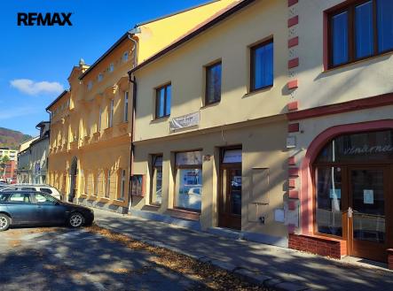 Pronájem obchodní prostor, 106 m²