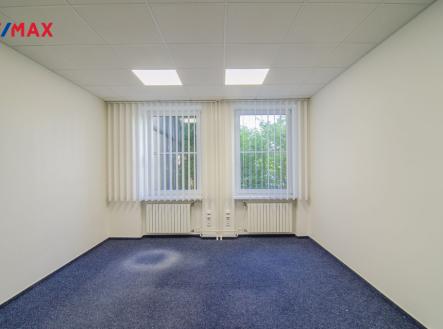 Pronájem - kanceláře, 40 m²