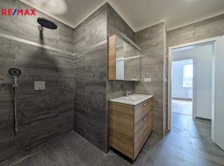 Pronájem bytu, 3+kk, 97 m²