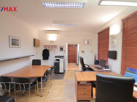 Pronájem kanceláře, 33 m²