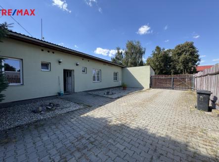 Prodej výrobní prostor, 880 m²