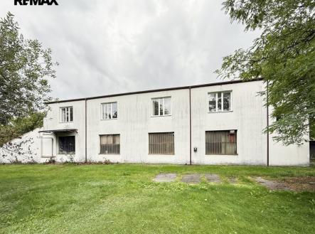 Pronájem skladovací prostor, 390 m² obrázek