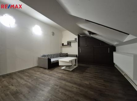 Pronájem bytu, 1+1, 31 m²