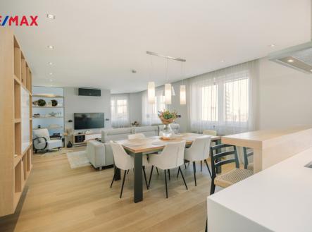 Prodej bytu, atypický, 180 m²