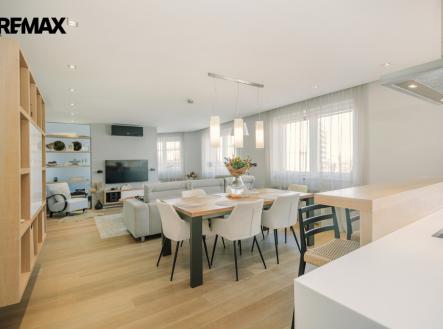 Prodej bytu, atypický, 180 m²