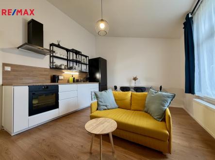 Pronájem bytu, 2+kk, 39 m²