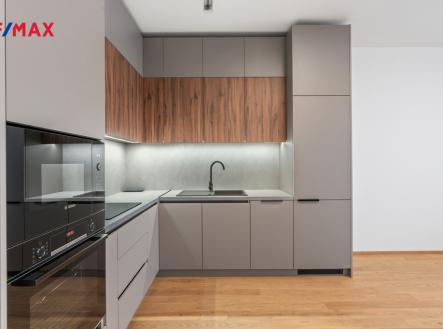 Pronájem bytu, 2+kk, 54 m²