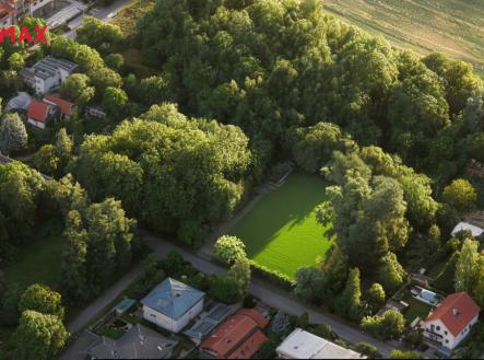 Prodej pozemku pro bydlení, 1 678 m²