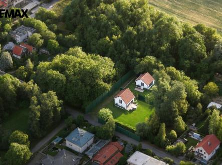 Prodej pozemku pro bydlení, 1 678 m²