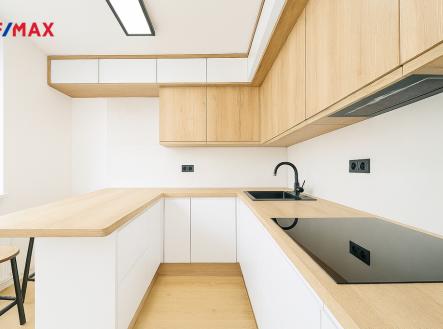 Pronájem bytu, 3+1, 73 m²