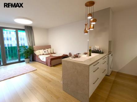 Pronájem bytu, 1+kk, 40 m²