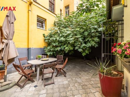 Prodej obchodní prostor, 60 m²