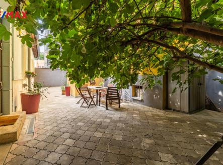 Prodej obchodní prostor, 60 m²