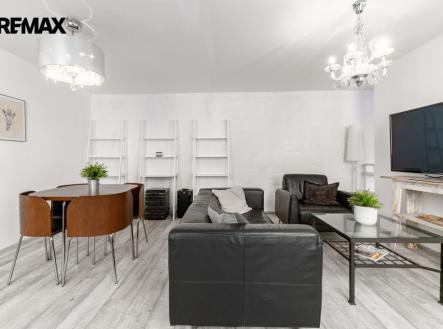 Prodej obchodní prostor, 60 m² obrázek