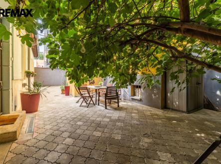 Prodej obchodní prostor, 60 m²