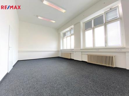 Pronájem kanceláře, 50 m²