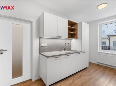 Pronájem bytu, 1+1, 41 m²