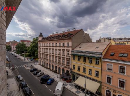 Pronájem bytu, 2+kk, 77 m²