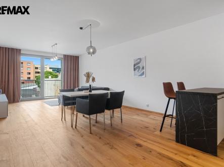 Pronájem bytu, 2+kk, 77 m²