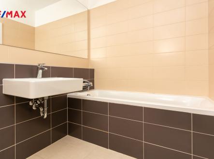 Pronájem bytu, 3+kk, 70 m²