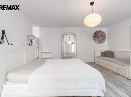 Prodej bytu, 2+1, 128 m²