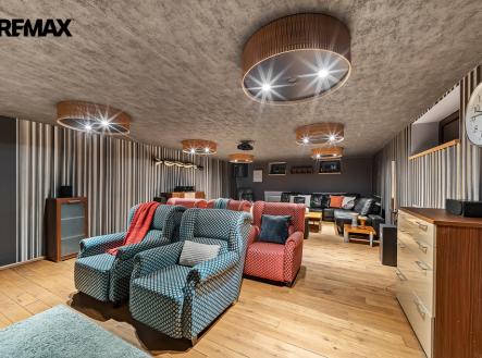 Prodej domu/vily, 330 m²