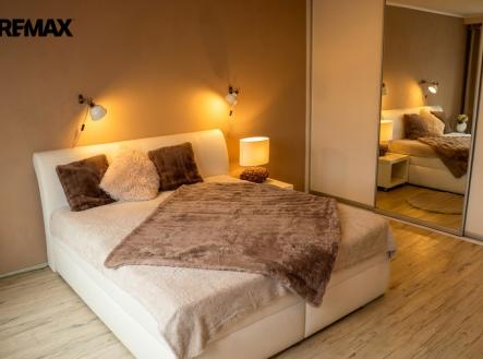 Pronájem bytu, 2+1, 83 m²