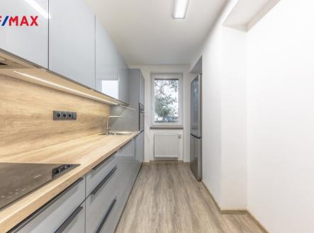 Pronájem bytu, 3+1, 83 m²