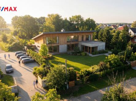 Prodej pozemku pro bydlení, 1 670 m²