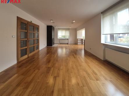 Pronájem kanceláře, 60 m²