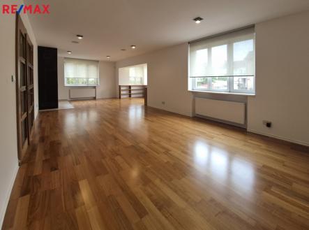 Pronájem kanceláře, 60 m²